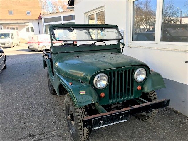 Willys Jeep CJ5 „Civil“ in Dunkelgrün
